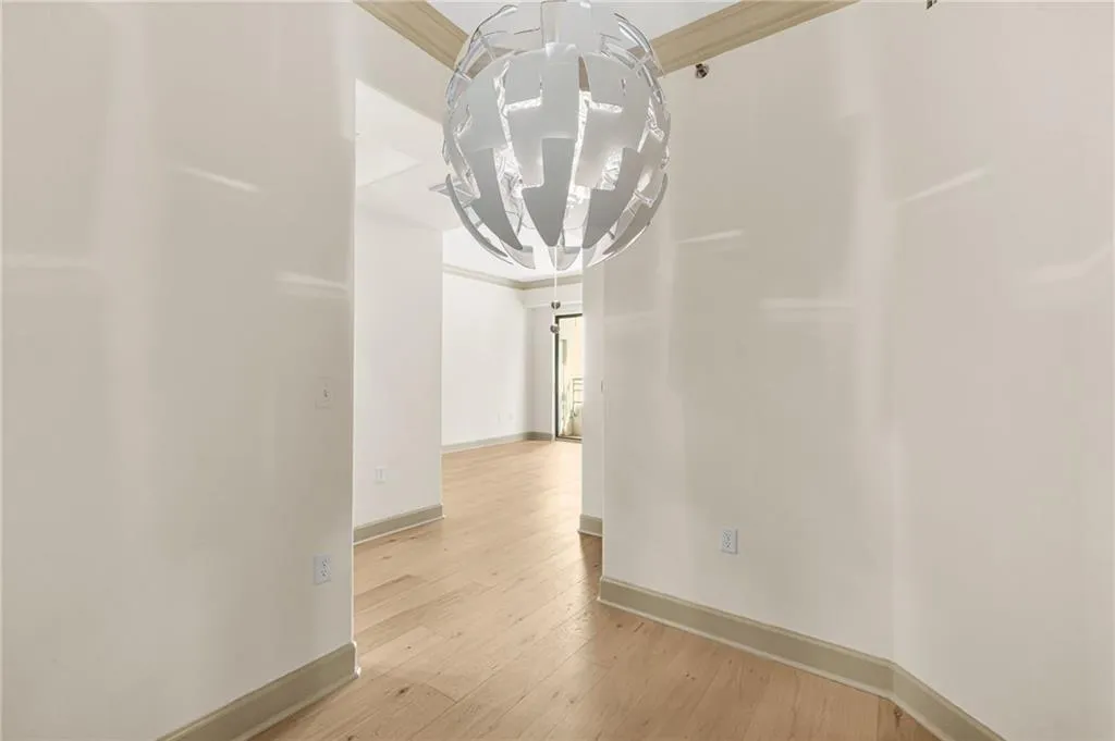 3445 Stratford Road Ne Unit 305, Atlanta, Georgia 30326, 1 Bedroom Bedrooms, 0 ,1 BathroomBathrooms,Residential,Sold,3445 Stratford Road Ne Unit 305,7685316