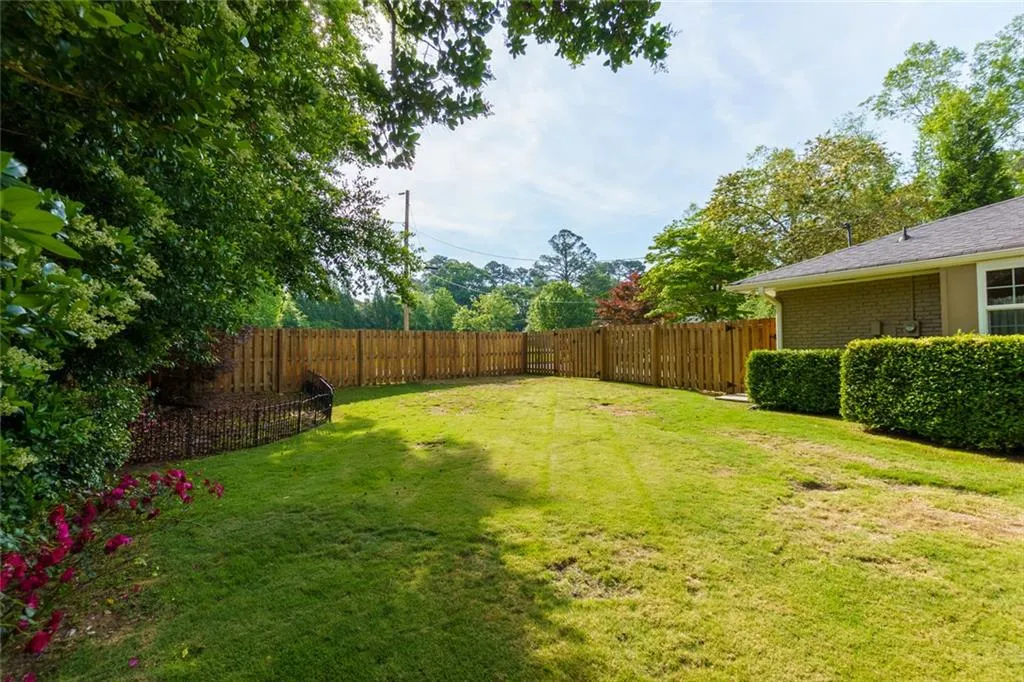 690 Glenforest Road, Sandy Springs, Georgia 30328, 4 Bedrooms Bedrooms, ,2 BathroomsBathrooms,Residential,Sold,690 Glenforest Road,7573648