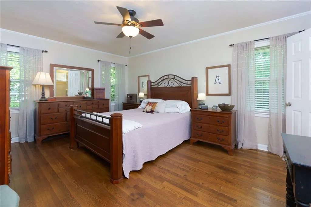 690 Glenforest Road, Sandy Springs, Georgia 30328, 4 Bedrooms Bedrooms, ,2 BathroomsBathrooms,Residential,Sold,690 Glenforest Road,7573648