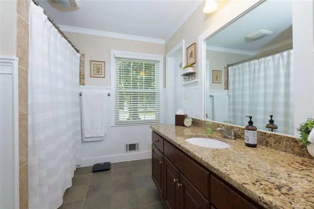 690 Glenforest Road, Sandy Springs, Georgia 30328, 4 Bedrooms Bedrooms, ,2 BathroomsBathrooms,Residential,Sold,690 Glenforest Road,7573648