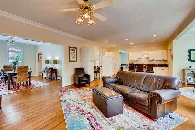 555 Fountain Oaks Way Ne, Sandy Springs, Georgia 30342, 5 Bedrooms Bedrooms, ,3 BathroomsBathrooms,Residential,Sold,555 Fountain Oaks Way Ne,6568253