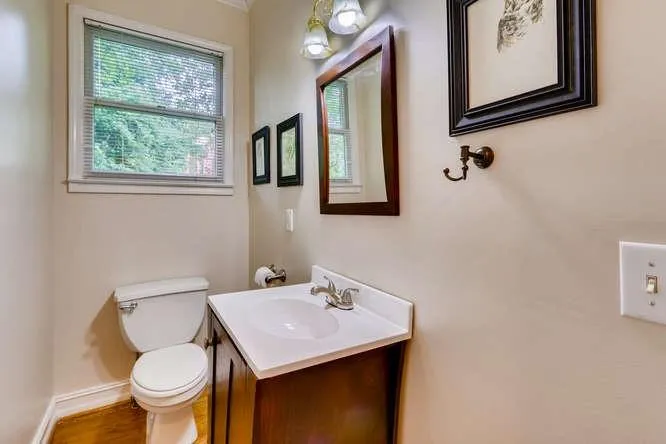 555 Fountain Oaks Way Ne, Sandy Springs, Georgia 30342, 5 Bedrooms Bedrooms, ,3 BathroomsBathrooms,Residential,Sold,555 Fountain Oaks Way Ne,6568253