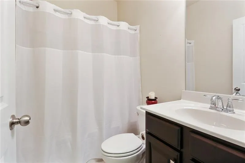 7410 Glisten Avenue, Sandy Springs, Georgia 30328, 3 Bedrooms Bedrooms, ,3 BathroomsBathrooms,Residential,Sold,7410 Glisten Avenue,6120418