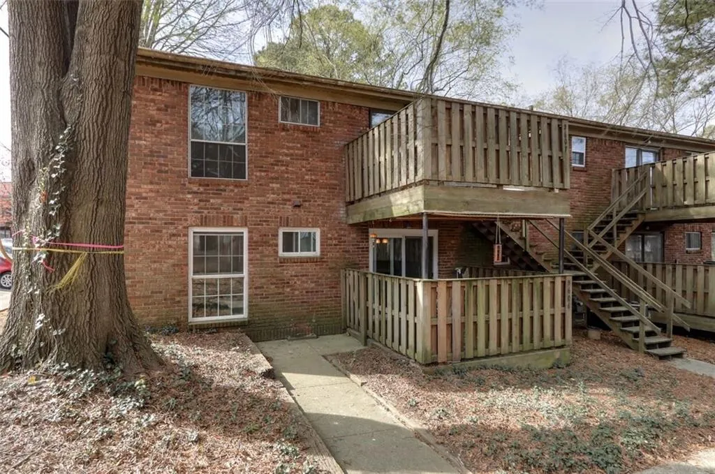 5606 Kingsport Drive Unit 13, Atlanta, Georgia 30342, 2 Bedrooms Bedrooms, ,1 BathroomBathrooms,Residential,Sold,5606 Kingsport Drive Unit 13,6528157