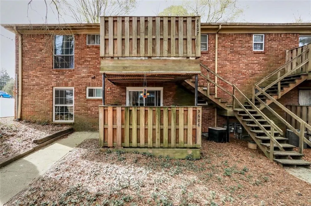 5606 Kingsport Drive Unit 13, Atlanta, Georgia 30342, 2 Bedrooms Bedrooms, ,1 BathroomBathrooms,Residential,Sold,5606 Kingsport Drive Unit 13,6528157