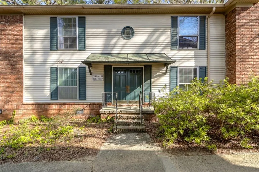 5606 Kingsport Drive Unit 13, Atlanta, Georgia 30342, 2 Bedrooms Bedrooms, ,1 BathroomBathrooms,Residential,Sold,5606 Kingsport Drive Unit 13,6528157