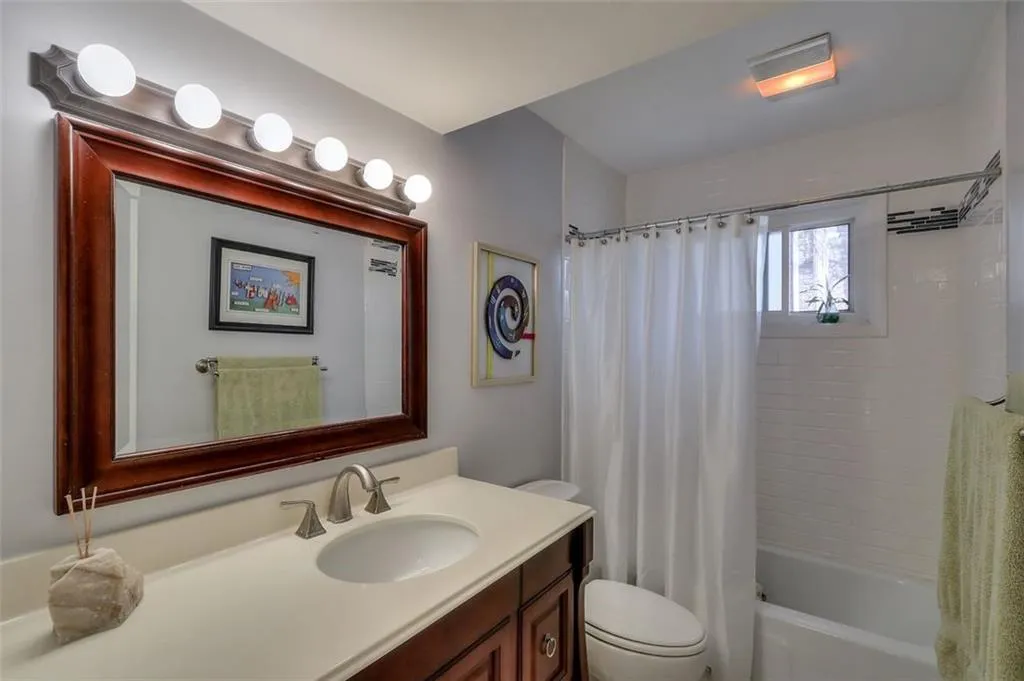 5606 Kingsport Drive Unit 13, Atlanta, Georgia 30342, 2 Bedrooms Bedrooms, ,1 BathroomBathrooms,Residential,Sold,5606 Kingsport Drive Unit 13,6528157