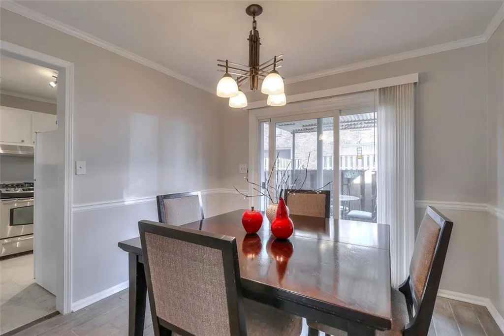 5606 Kingsport Drive Unit 13, Atlanta, Georgia 30342, 2 Bedrooms Bedrooms, ,1 BathroomBathrooms,Residential,Sold,5606 Kingsport Drive Unit 13,6528157