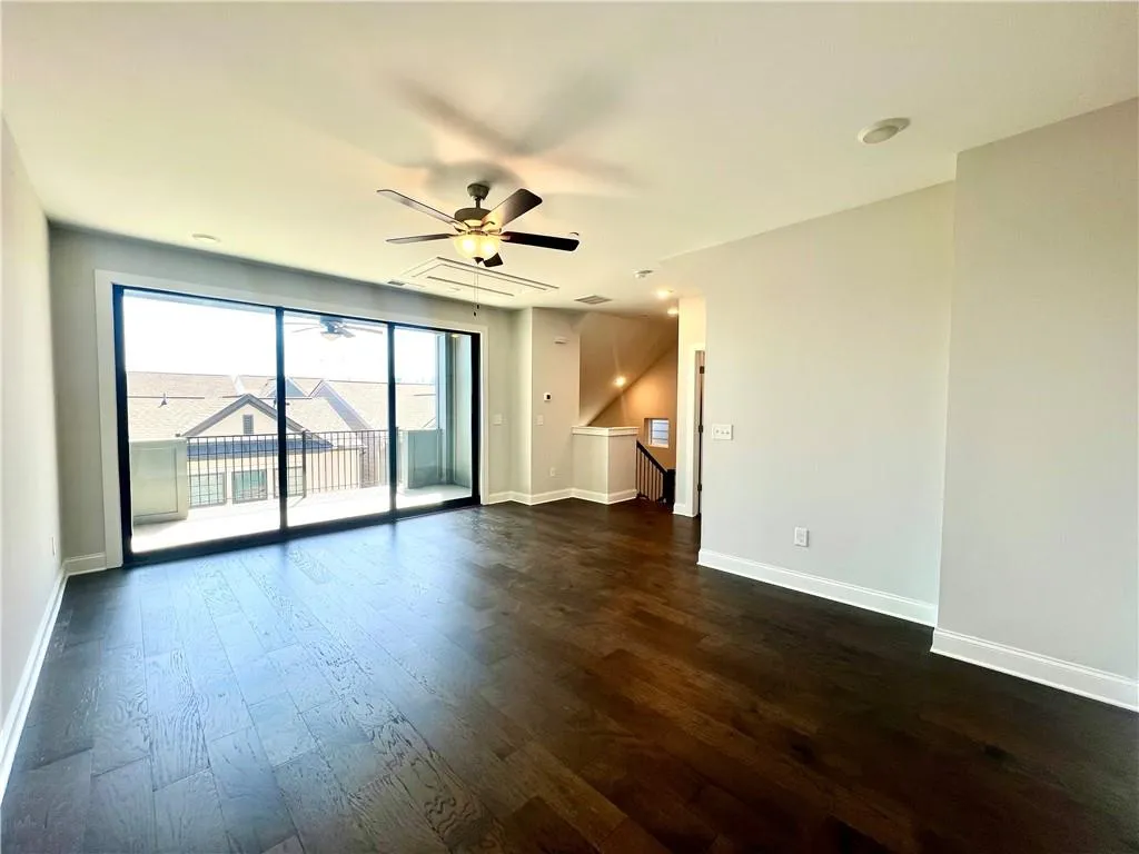579 Broadview Place Ne, Atlanta, Georgia 30324, 3 Bedrooms Bedrooms, 0 ,3 BathroomsBathrooms,Residential,For Sale,579 Broadview Place Ne,7736091