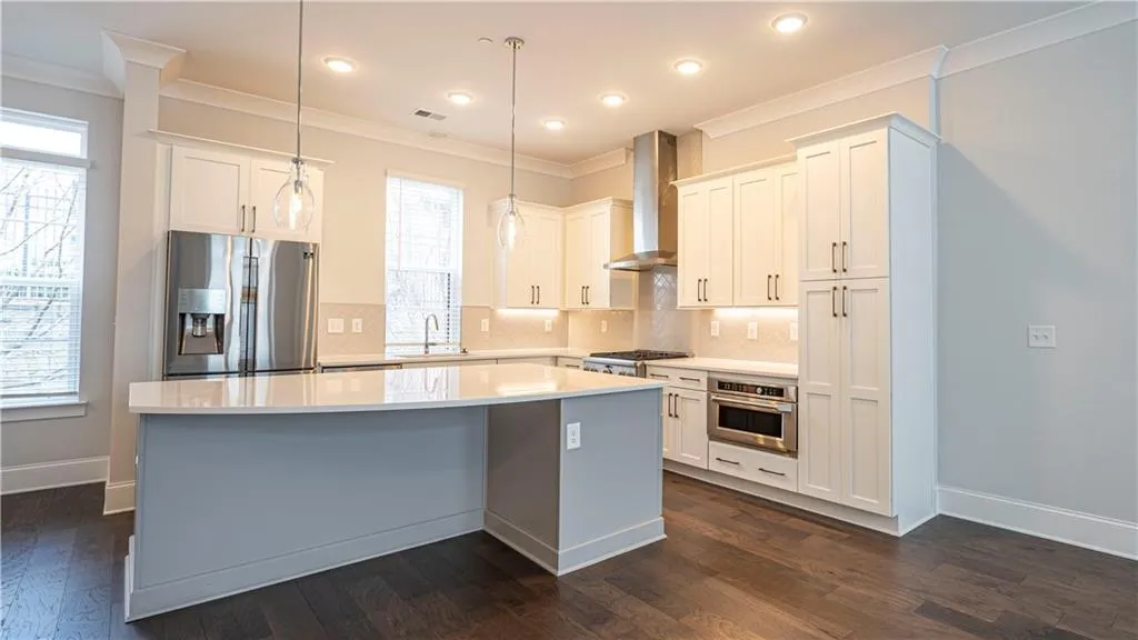 579 Broadview Place Ne, Atlanta, Georgia 30324, 3 Bedrooms Bedrooms, 0 ,3 BathroomsBathrooms,Residential,For Sale,579 Broadview Place Ne,7736091