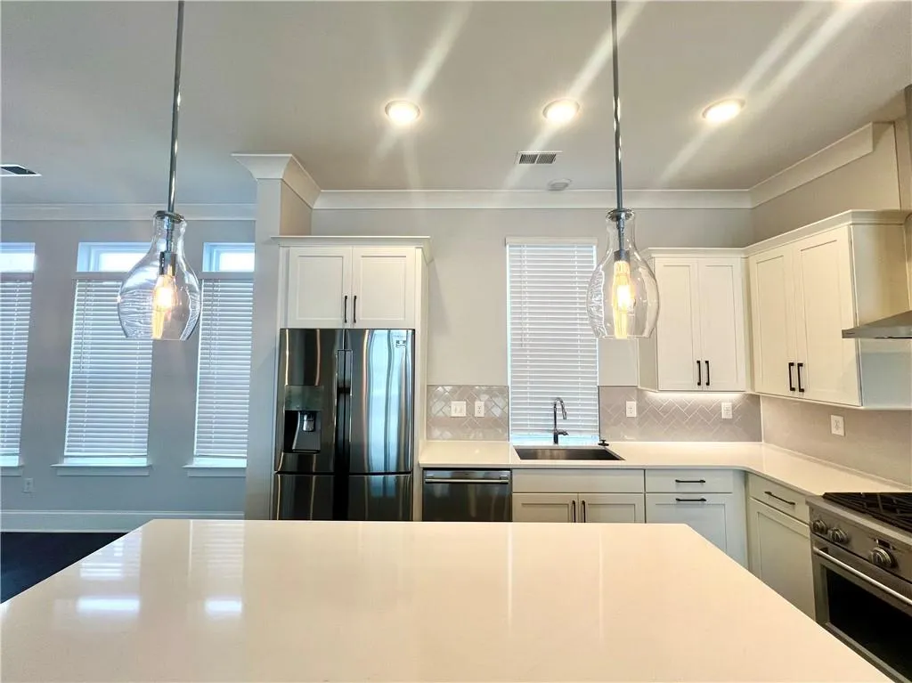 579 Broadview Place Ne, Atlanta, Georgia 30324, 3 Bedrooms Bedrooms, 0 ,3 BathroomsBathrooms,Residential,For Sale,579 Broadview Place Ne,7736091