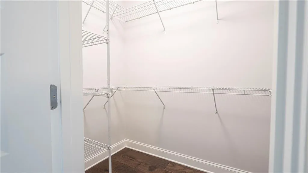 579 Broadview Place Ne, Atlanta, Georgia 30324, 3 Bedrooms Bedrooms, 0 ,3 BathroomsBathrooms,Residential,For Sale,579 Broadview Place Ne,7736091