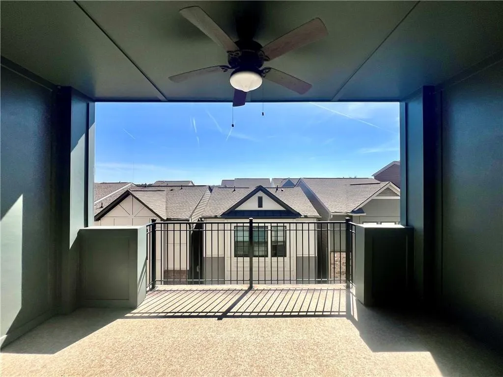 579 Broadview Place Ne, Atlanta, Georgia 30324, 3 Bedrooms Bedrooms, 0 ,3 BathroomsBathrooms,Residential,For Sale,579 Broadview Place Ne,7736091