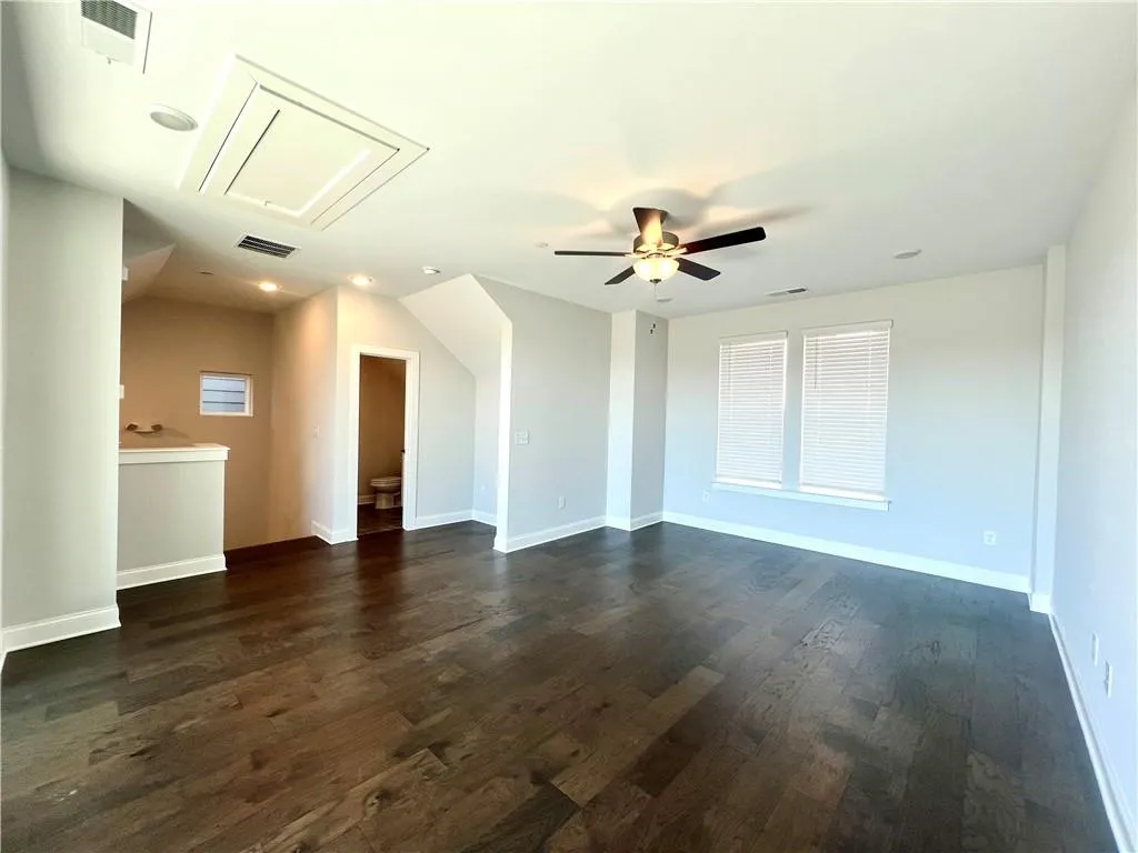 579 Broadview Place Ne, Atlanta, Georgia 30324, 3 Bedrooms Bedrooms, 0 ,3 BathroomsBathrooms,Residential,For Sale,579 Broadview Place Ne,7736091