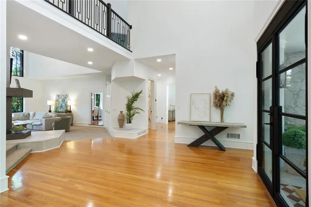 5410 New Wellington Close, Atlanta, Georgia 30327, 6 Bedrooms Bedrooms, ,4 BathroomsBathrooms,Residential,For Sale,5410 New Wellington Close,7639375