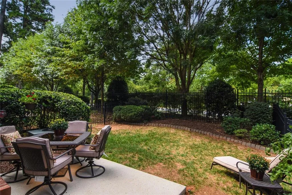 5559 Julian Place, Sandy Springs, Georgia 30342, 4 Bedrooms Bedrooms, ,3 BathroomsBathrooms,Residential,Sold,5559 Julian Place,5746470