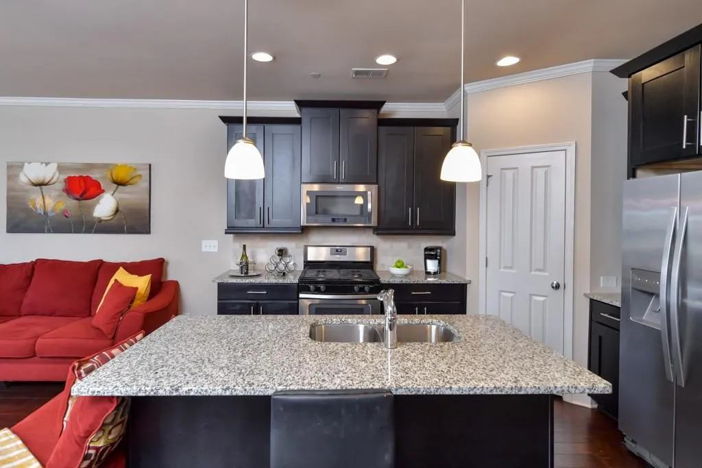 7544 Highlands Point, Sandy Springs, Georgia 30328, 3 Bedrooms Bedrooms, ,3 BathroomsBathrooms,Residential,Sold,7544 Highlands Point,6127153