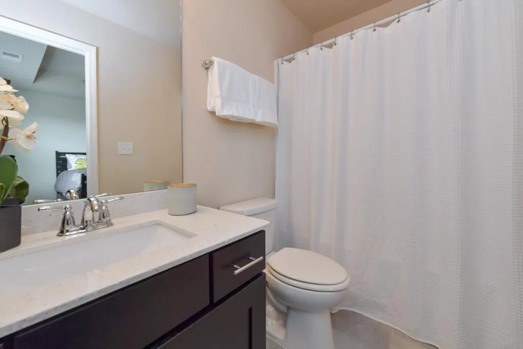 7544 Highlands Point, Sandy Springs, Georgia 30328, 3 Bedrooms Bedrooms, ,3 BathroomsBathrooms,Residential,Sold,7544 Highlands Point,6127153