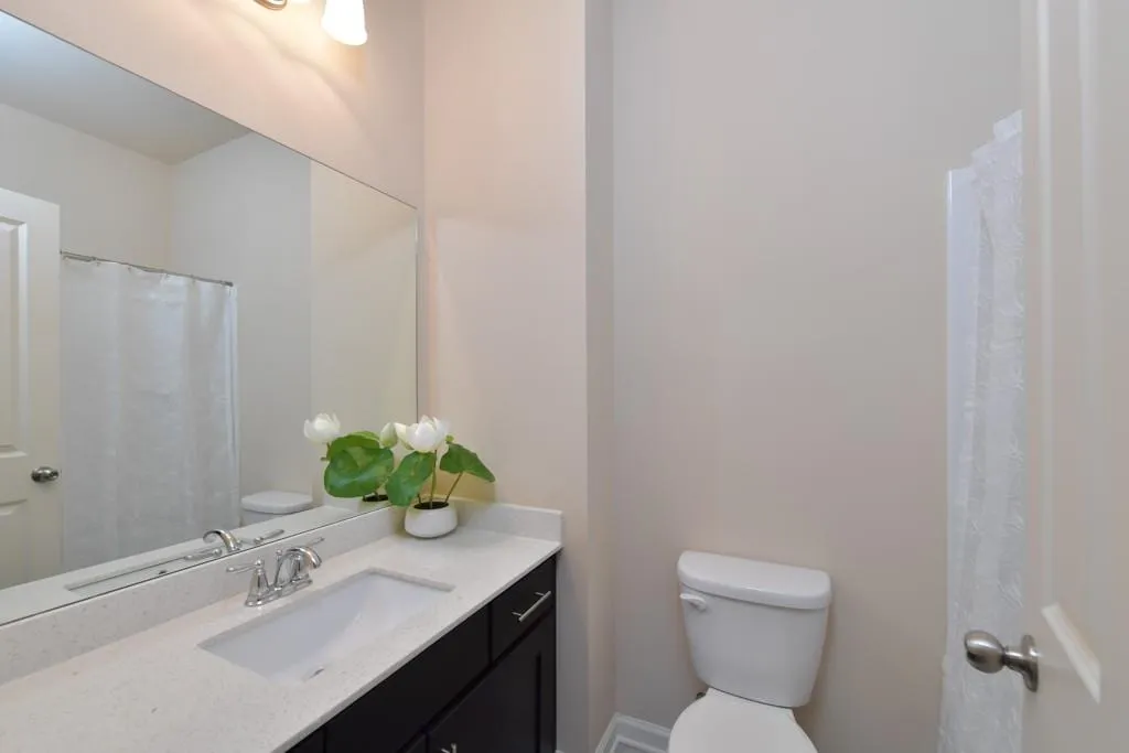 7544 Highlands Point, Sandy Springs, Georgia 30328, 3 Bedrooms Bedrooms, ,3 BathroomsBathrooms,Residential,Sold,7544 Highlands Point,6127153