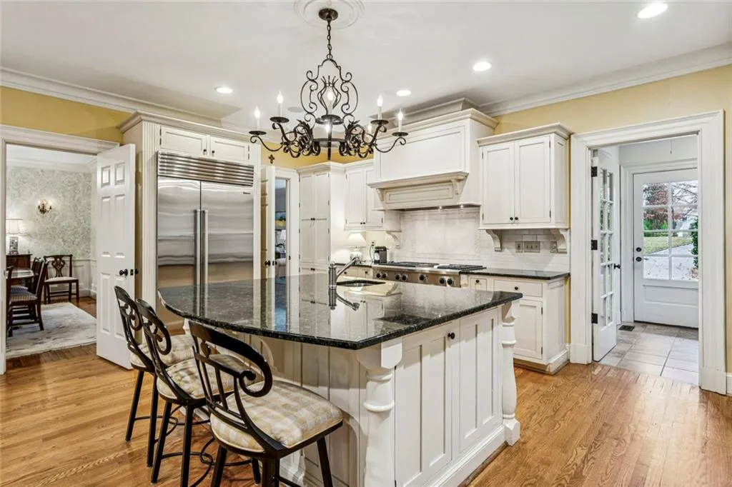 1010 Carter Drive Ne, Atlanta, Georgia 30319, 5 Bedrooms Bedrooms, ,6 BathroomsBathrooms,Residential,For Sale,1010 Carter Drive Ne,7687780