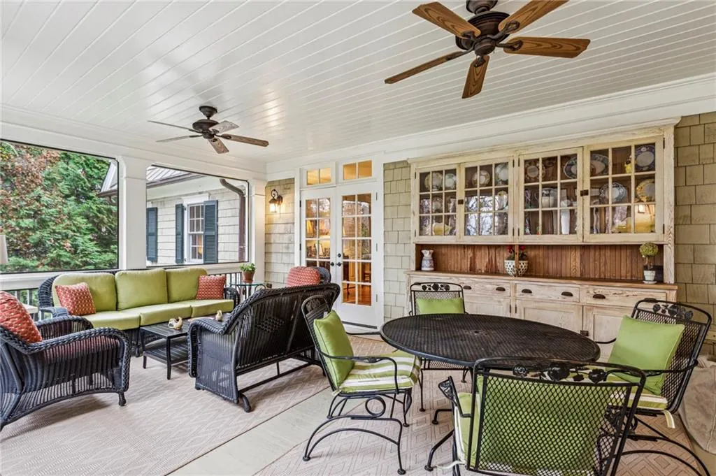 1010 Carter Drive Ne, Atlanta, Georgia 30319, 5 Bedrooms Bedrooms, ,6 BathroomsBathrooms,Residential,For Sale,1010 Carter Drive Ne,7687780
