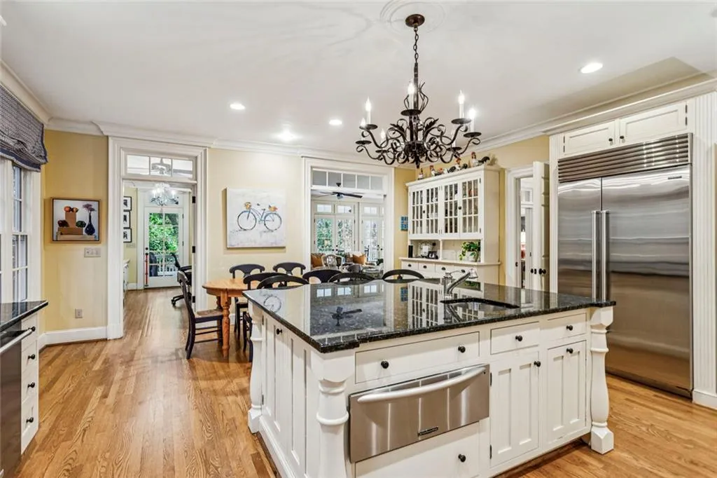 1010 Carter Drive Ne, Atlanta, Georgia 30319, 5 Bedrooms Bedrooms, ,6 BathroomsBathrooms,Residential,For Sale,1010 Carter Drive Ne,7687780