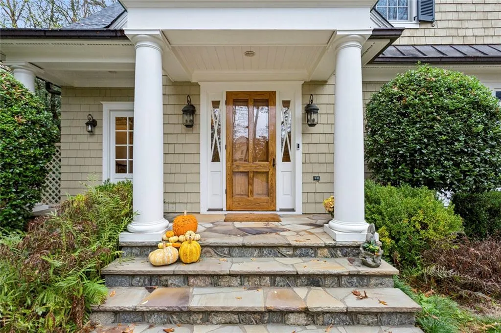 1010 Carter Drive Ne, Atlanta, Georgia 30319, 5 Bedrooms Bedrooms, ,6 BathroomsBathrooms,Residential,For Sale,1010 Carter Drive Ne,7687780