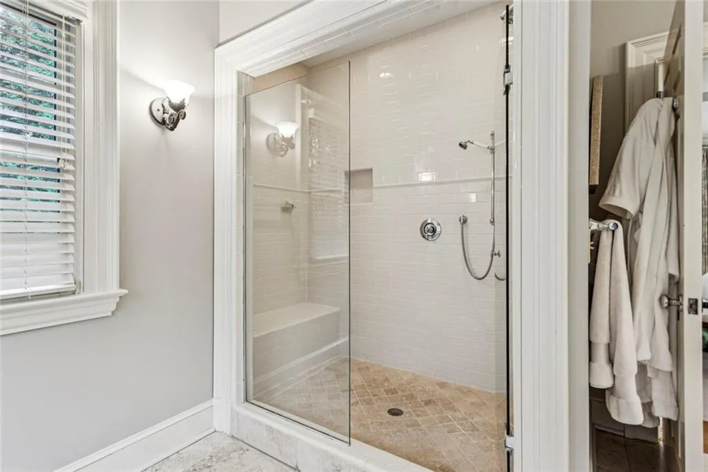 1010 Carter Drive Ne, Atlanta, Georgia 30319, 5 Bedrooms Bedrooms, ,6 BathroomsBathrooms,Residential,For Sale,1010 Carter Drive Ne,7687780
