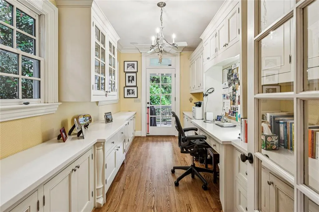 1010 Carter Drive Ne, Atlanta, Georgia 30319, 5 Bedrooms Bedrooms, ,6 BathroomsBathrooms,Residential,For Sale,1010 Carter Drive Ne,7687780
