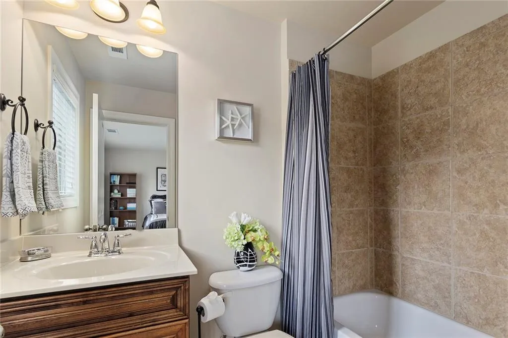 7785 Glisten Avenue, Sandy Springs, Georgia 30328, 3 Bedrooms Bedrooms, ,3 BathroomsBathrooms,Residential,Sold,7785 Glisten Avenue,6766400