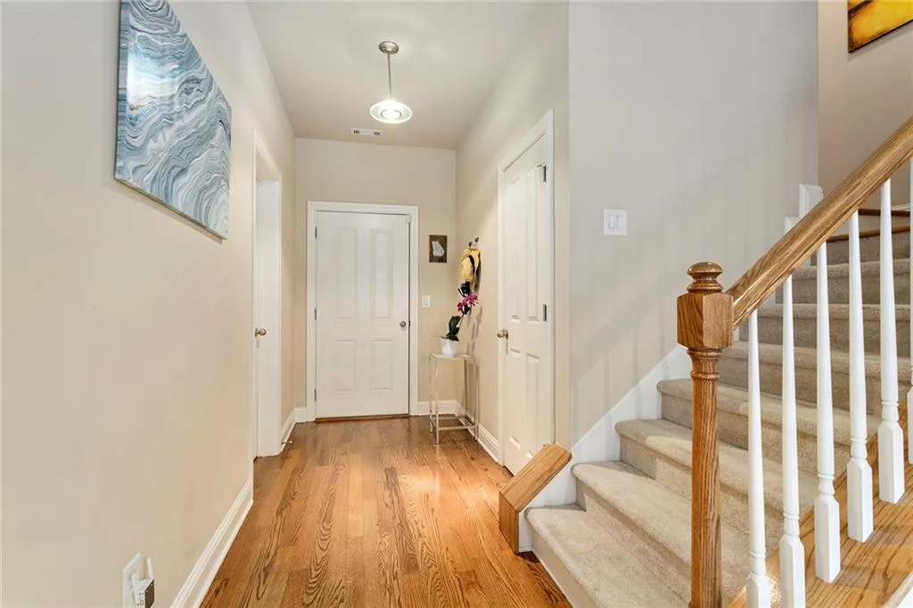 7785 Glisten Avenue, Sandy Springs, Georgia 30328, 3 Bedrooms Bedrooms, ,3 BathroomsBathrooms,Residential,Sold,7785 Glisten Avenue,6766400