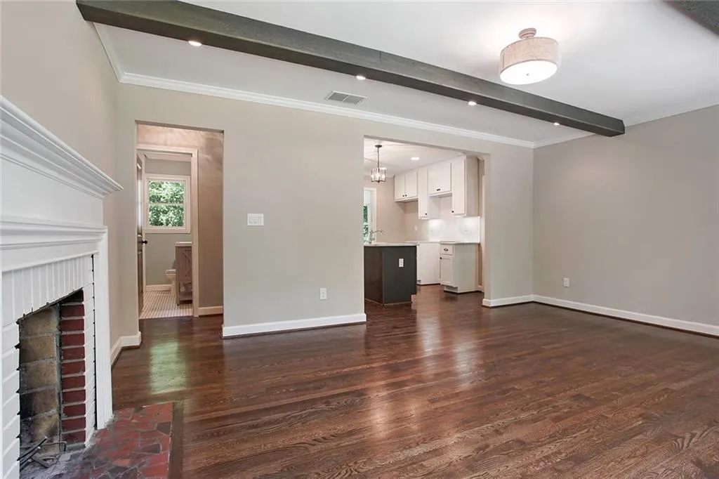 501 Hilderbrand Drive, Sandy Springs, Georgia 30328, 3 Bedrooms Bedrooms, ,2 BathroomsBathrooms,Residential,Sold,501 Hilderbrand Drive,5687883