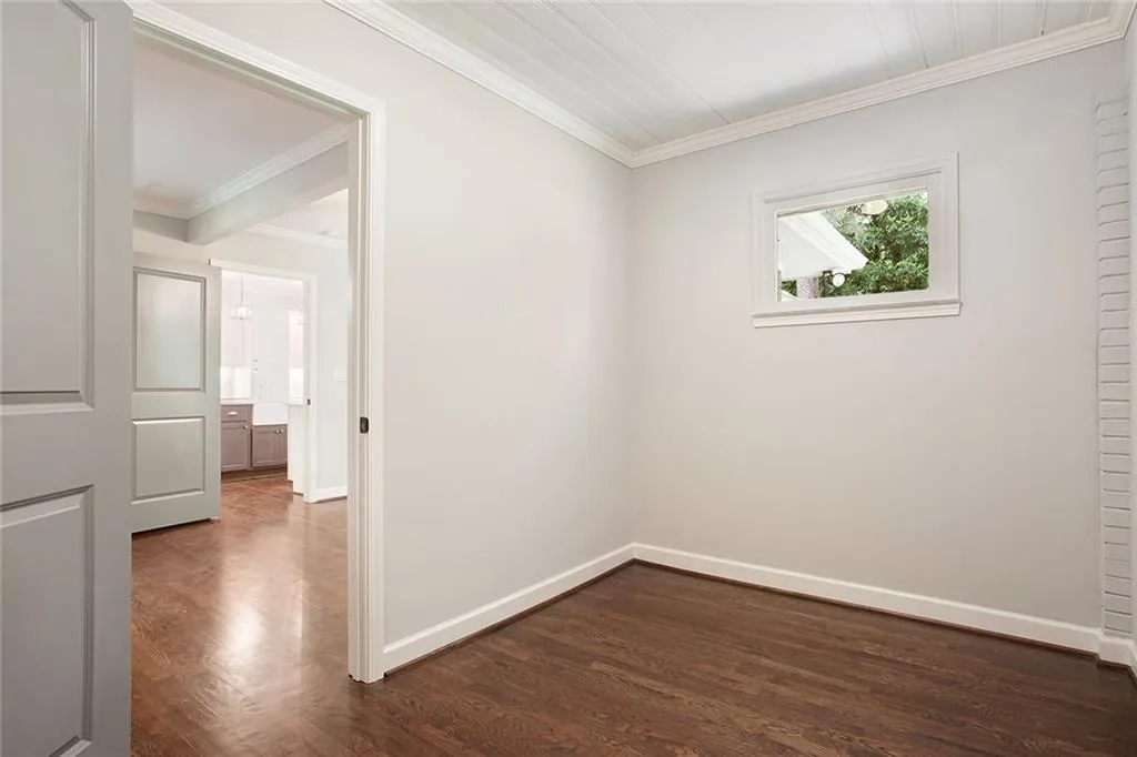 501 Hilderbrand Drive, Sandy Springs, Georgia 30328, 3 Bedrooms Bedrooms, ,2 BathroomsBathrooms,Residential,Sold,501 Hilderbrand Drive,5687883