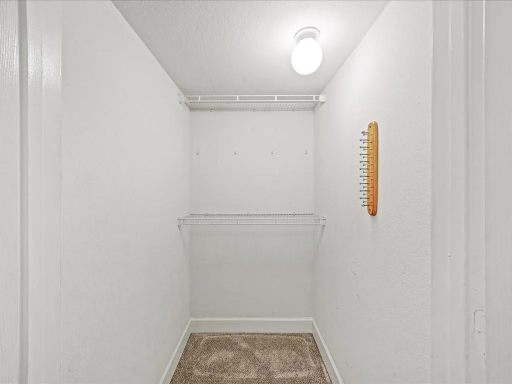 3777 Peachtree Road Ne Unit 213, Atlanta, Georgia 30319, 1 Bedroom Bedrooms, ,1 BathroomBathrooms,Residential,For Sale,3777 Peachtree Road Ne Unit 213,7637157
