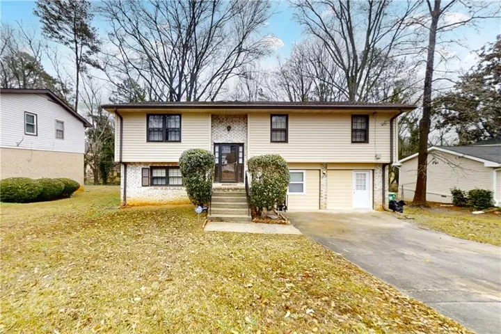 2284 Emerald Springs Drive, Decatur, Georgia 30035