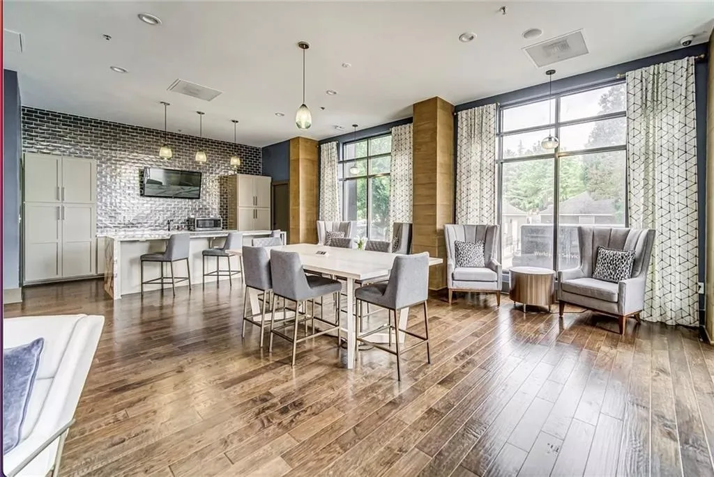 795 Hammond Drive Unit 412, Atlanta, Georgia 30328, 1 Bedroom Bedrooms, ,1 BathroomBathrooms,Residential,Sold,795 Hammond Drive Unit 412,7012916