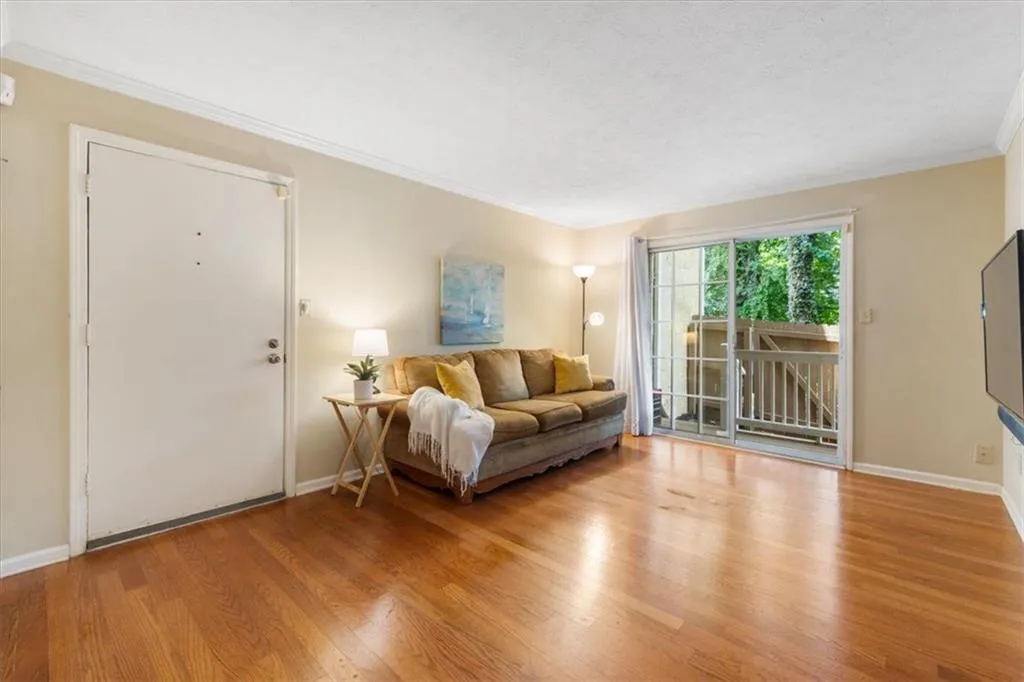 3140 Seven Pines Court Unit 102, Atlanta, Georgia 30339, 1 Bedroom Bedrooms, 0 ,1 BathroomBathrooms,Residential,For Sale,3140 Seven Pines Court Unit 102,7790904
