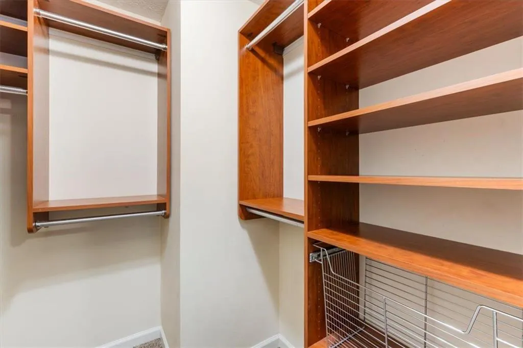 3140 Seven Pines Court Unit 102, Atlanta, Georgia 30339, 1 Bedroom Bedrooms, 0 ,1 BathroomBathrooms,Residential,For Sale,3140 Seven Pines Court Unit 102,7790904