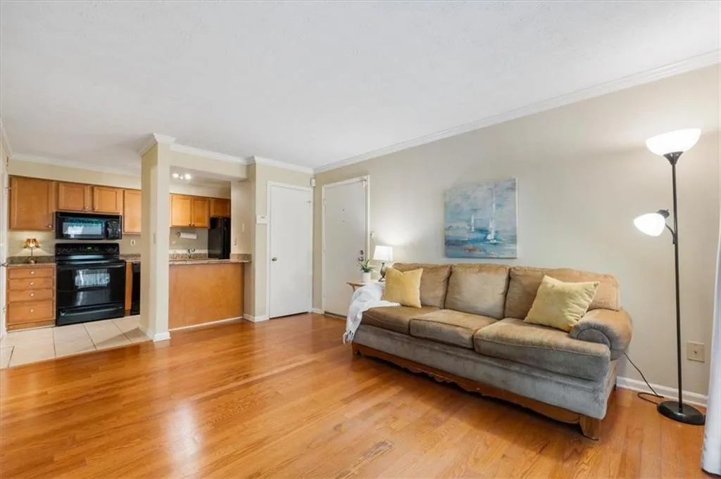 3140 Seven Pines Court Unit 102, Atlanta, Georgia 30339, 1 Bedroom Bedrooms, 0 ,1 BathroomBathrooms,Residential,For Sale,3140 Seven Pines Court Unit 102,7790904
