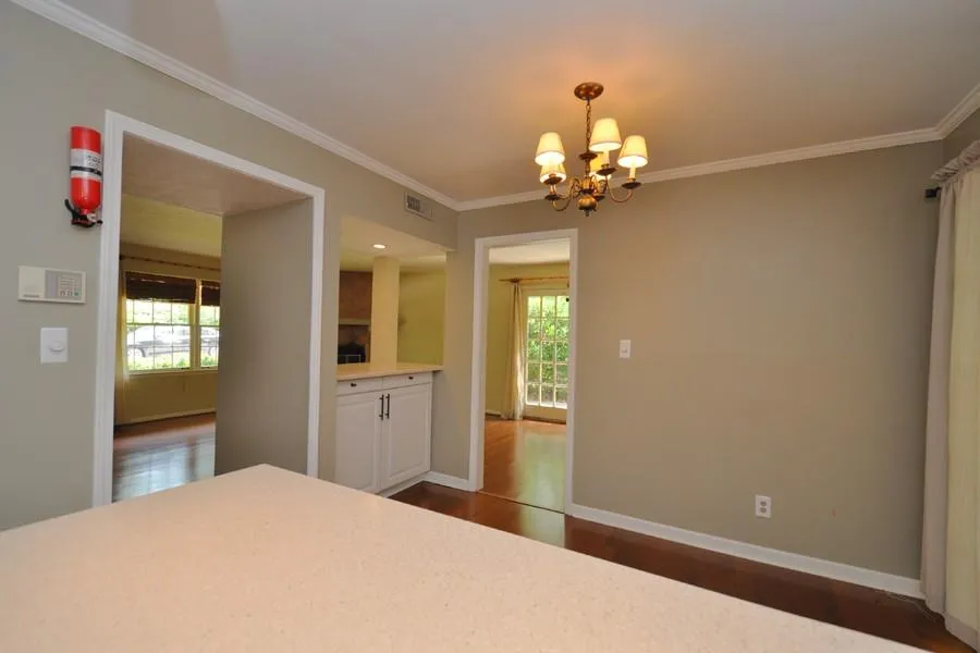 1100 Hampton Way, Atlanta, Georgia 30324, 3 Bedrooms Bedrooms, ,2 BathroomsBathrooms,Residential,Sold,1100 Hampton Way,5589746