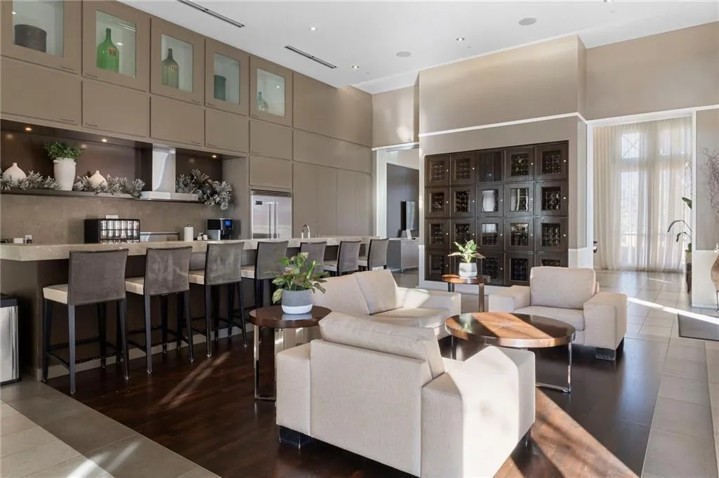 1820 Peachtree Street Nw Unit 2002, Atlanta, Georgia 30309, 3 Bedrooms Bedrooms, ,3 BathroomsBathrooms,Residential,For Sale,1820 Peachtree Street Nw Unit 2002,7617789