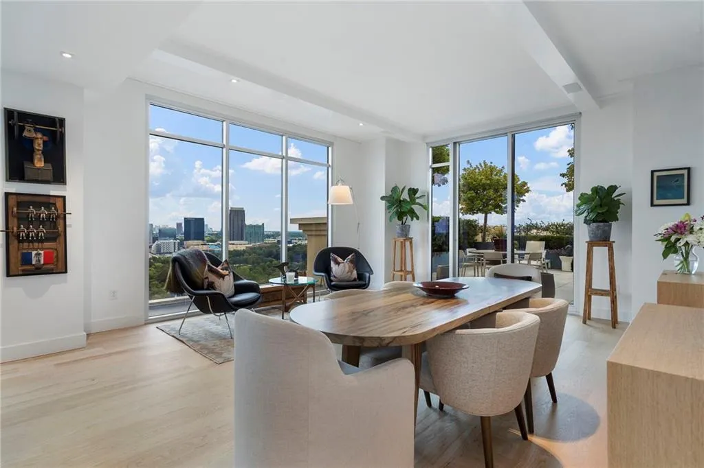 1820 Peachtree Street Nw Unit 2002, Atlanta, Georgia 30309, 3 Bedrooms Bedrooms, ,3 BathroomsBathrooms,Residential,For Sale,1820 Peachtree Street Nw Unit 2002,7617789
