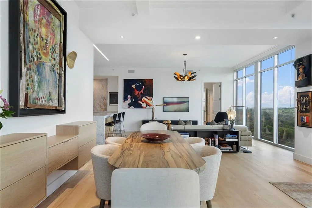 1820 Peachtree Street Nw Unit 2002, Atlanta, Georgia 30309, 3 Bedrooms Bedrooms, ,3 BathroomsBathrooms,Residential,For Sale,1820 Peachtree Street Nw Unit 2002,7617789