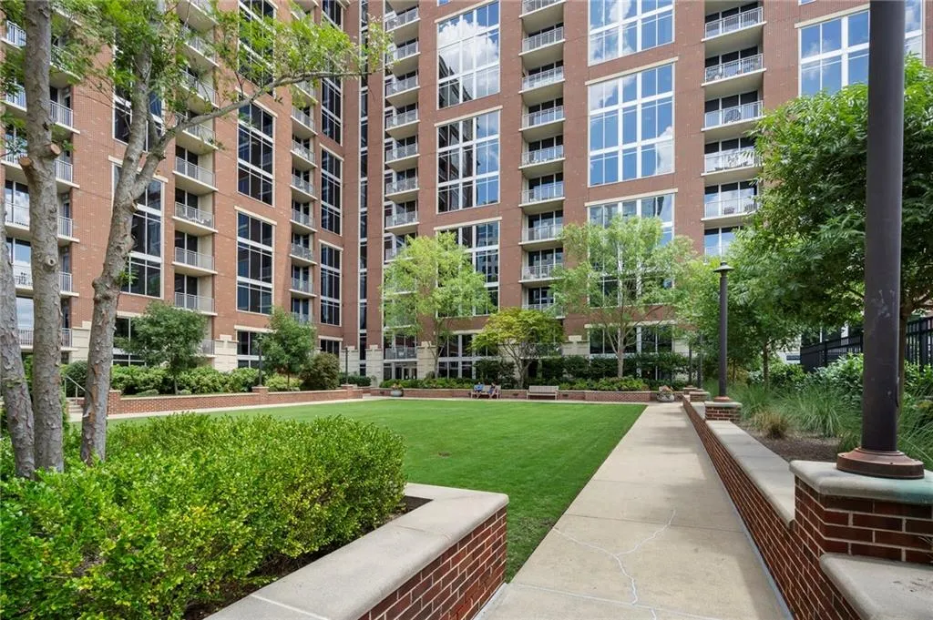 1820 Peachtree Street Nw Unit 2002, Atlanta, Georgia 30309, 3 Bedrooms Bedrooms, ,3 BathroomsBathrooms,Residential,For Sale,1820 Peachtree Street Nw Unit 2002,7617789