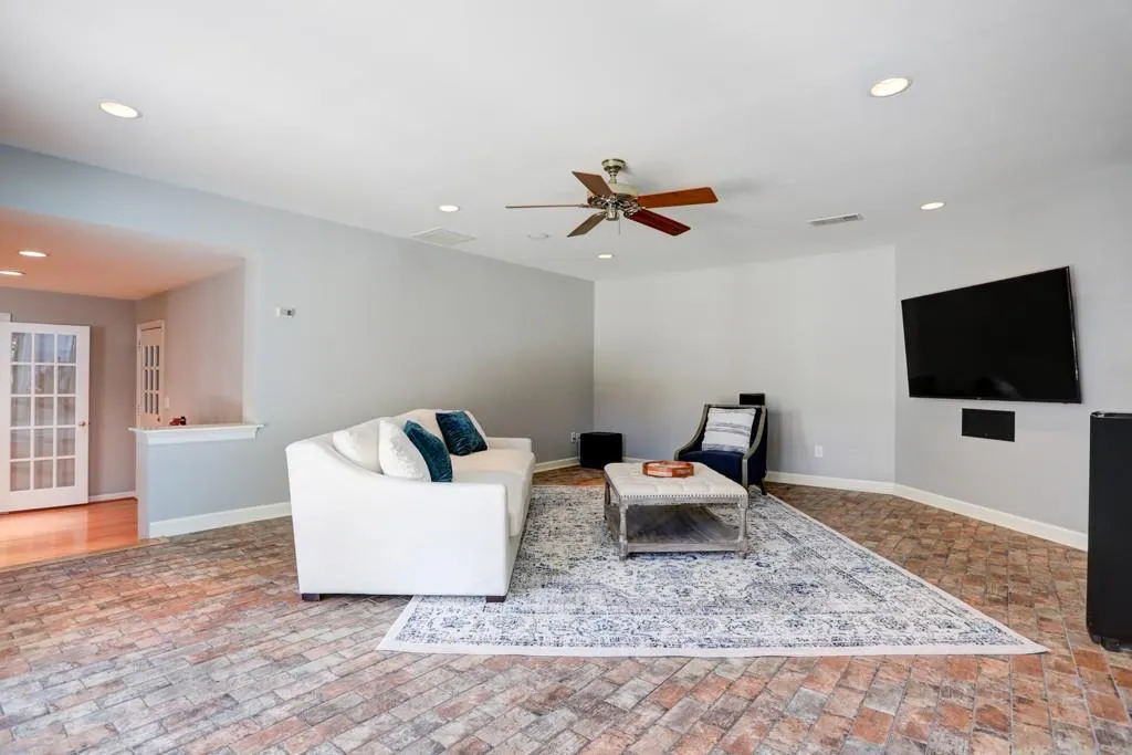 4860 Northland Drive, Sandy Springs, Georgia 30342, 3 Bedrooms Bedrooms, ,3 BathroomsBathrooms,Residential,Sold,4860 Northland Drive,6530429