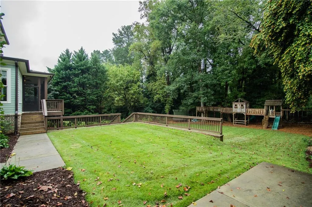 6400 Bridgewood Valley Road, Sandy Springs, Georgia 30328, 5 Bedrooms Bedrooms, ,5 BathroomsBathrooms,Residential,Sold,6400 Bridgewood Valley Road,6795147