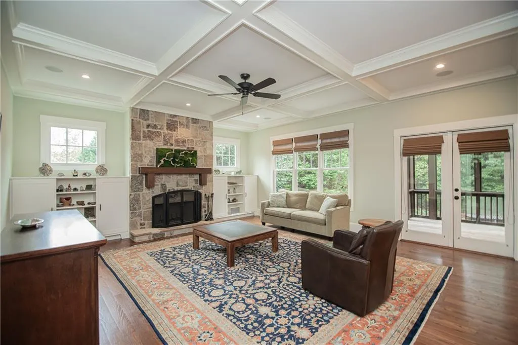 6400 Bridgewood Valley Road, Sandy Springs, Georgia 30328, 5 Bedrooms Bedrooms, ,5 BathroomsBathrooms,Residential,Sold,6400 Bridgewood Valley Road,6795147