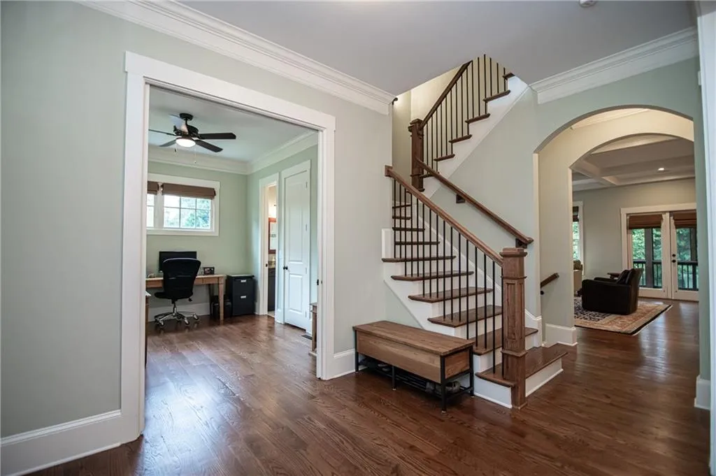 6400 Bridgewood Valley Road, Sandy Springs, Georgia 30328, 5 Bedrooms Bedrooms, ,5 BathroomsBathrooms,Residential,Sold,6400 Bridgewood Valley Road,6795147