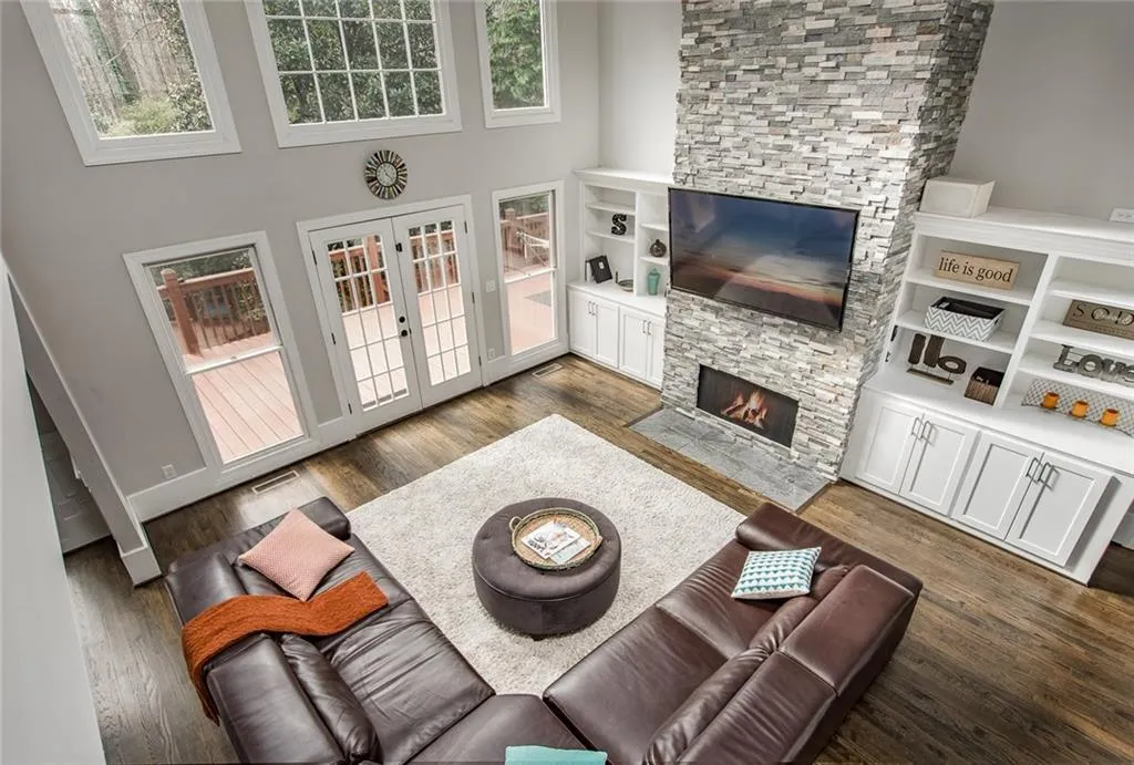 245 Ledgemont Court, Atlanta, Georgia 30342, 5 Bedrooms Bedrooms, ,4 BathroomsBathrooms,Residential,Sold,245 Ledgemont Court,5944830