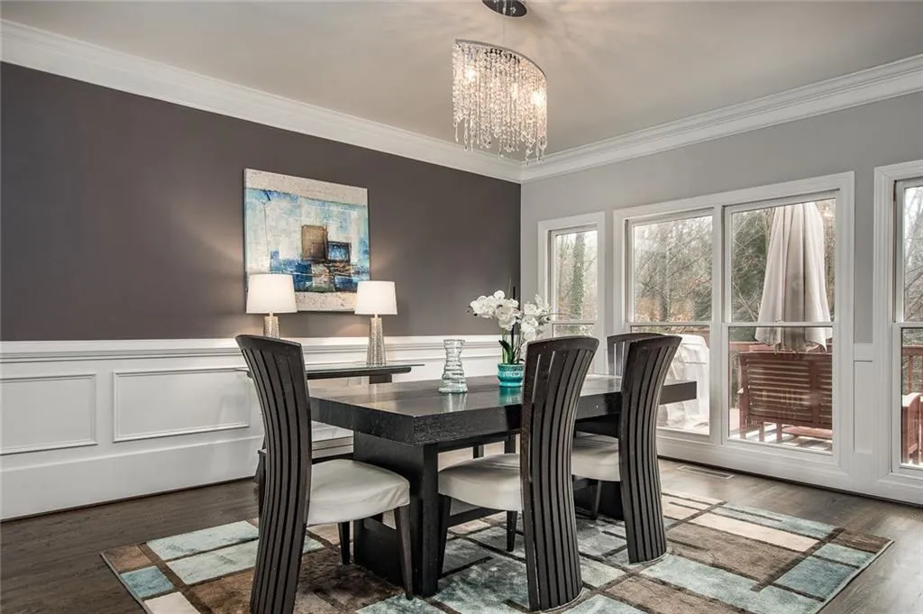 245 Ledgemont Court, Atlanta, Georgia 30342, 5 Bedrooms Bedrooms, ,4 BathroomsBathrooms,Residential,Sold,245 Ledgemont Court,5944830